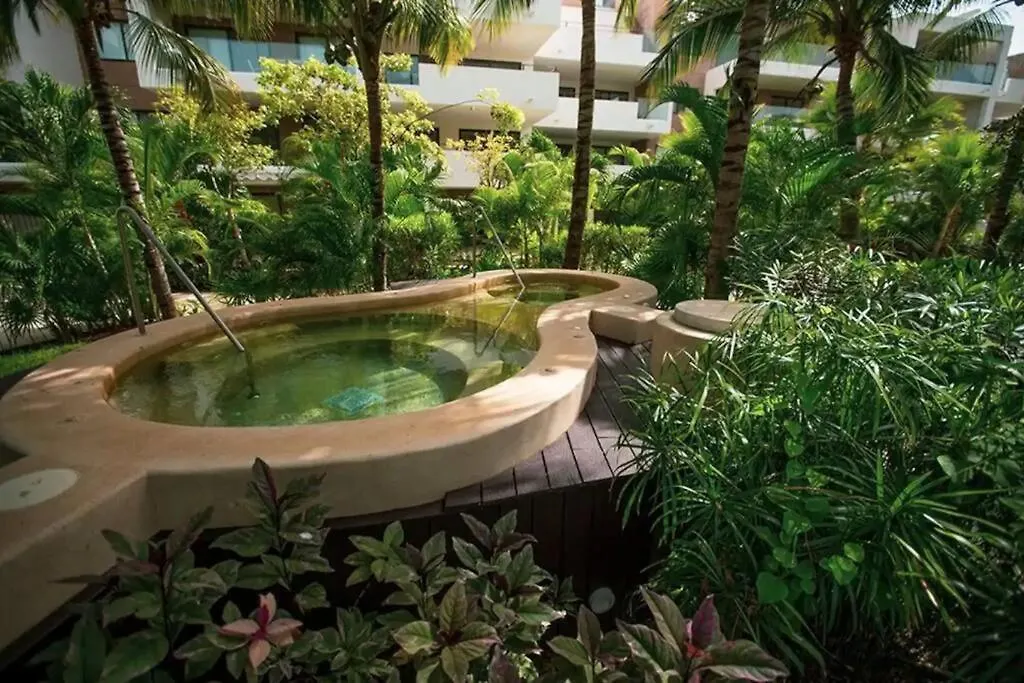 Ochoa 209 Luxury Condo Private Beach Club Playa del Carmen